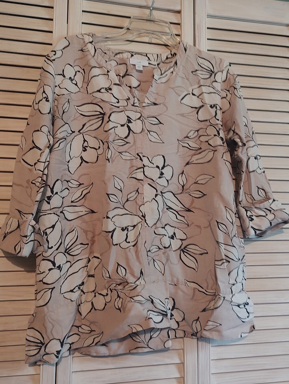 J Jill Floral Linen Blend Taupe Floral V-Neck Small